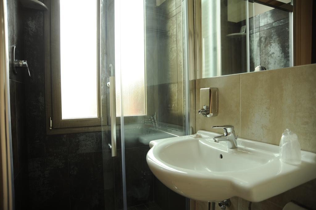 Guesthouse Buonarroti Florence Exterior photo